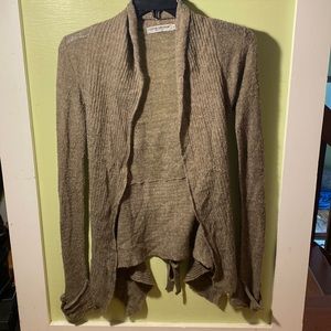 Cotton Emporium cardi - slight pulling in sleeves